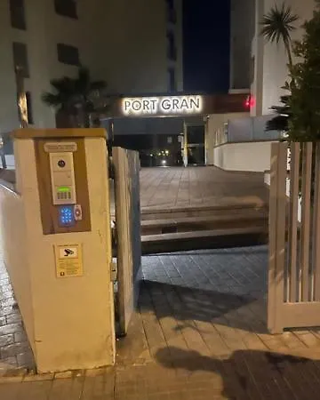 Atico En Port Gran Rosas
